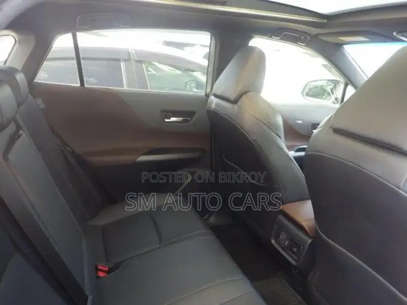 Toyota Harrier Hybrid Z Pearl 2021