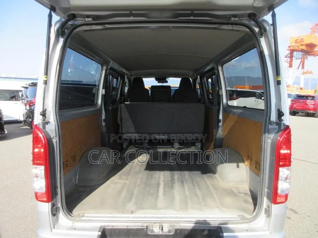 Toyota Hiace GL 2021