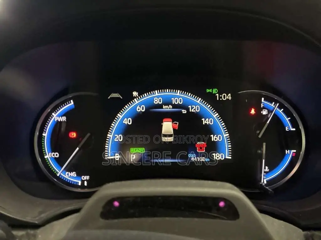 Toyota Noah SZ HYB WITH FOOTSTEP 2023