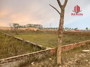 বসুন্ধরা আর/এ ঢাকাতে দক্ষিণমুখী ৩ কাঠার এন ব্লক প্লট বিক্রয়ের জন্য