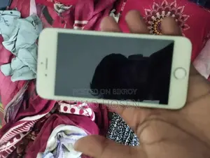 Apple iPhone 6 . (Used)