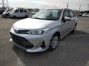 Toyota Fielder hybrid 2021