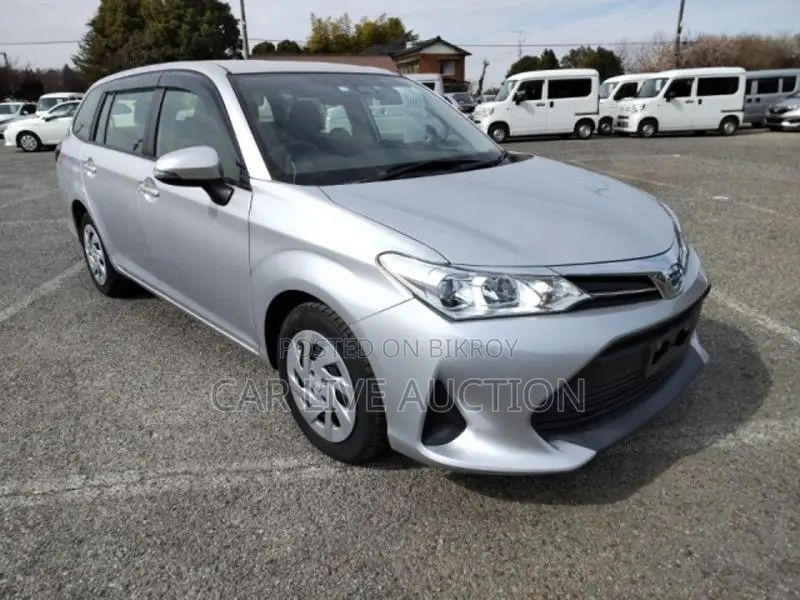 Toyota Fielder hybrid 2021