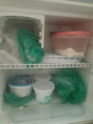 বিক্রির জন্য শার্প রেফ্রিজারেটর