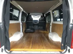 Toyota Hiace DX PACKAGE 2021