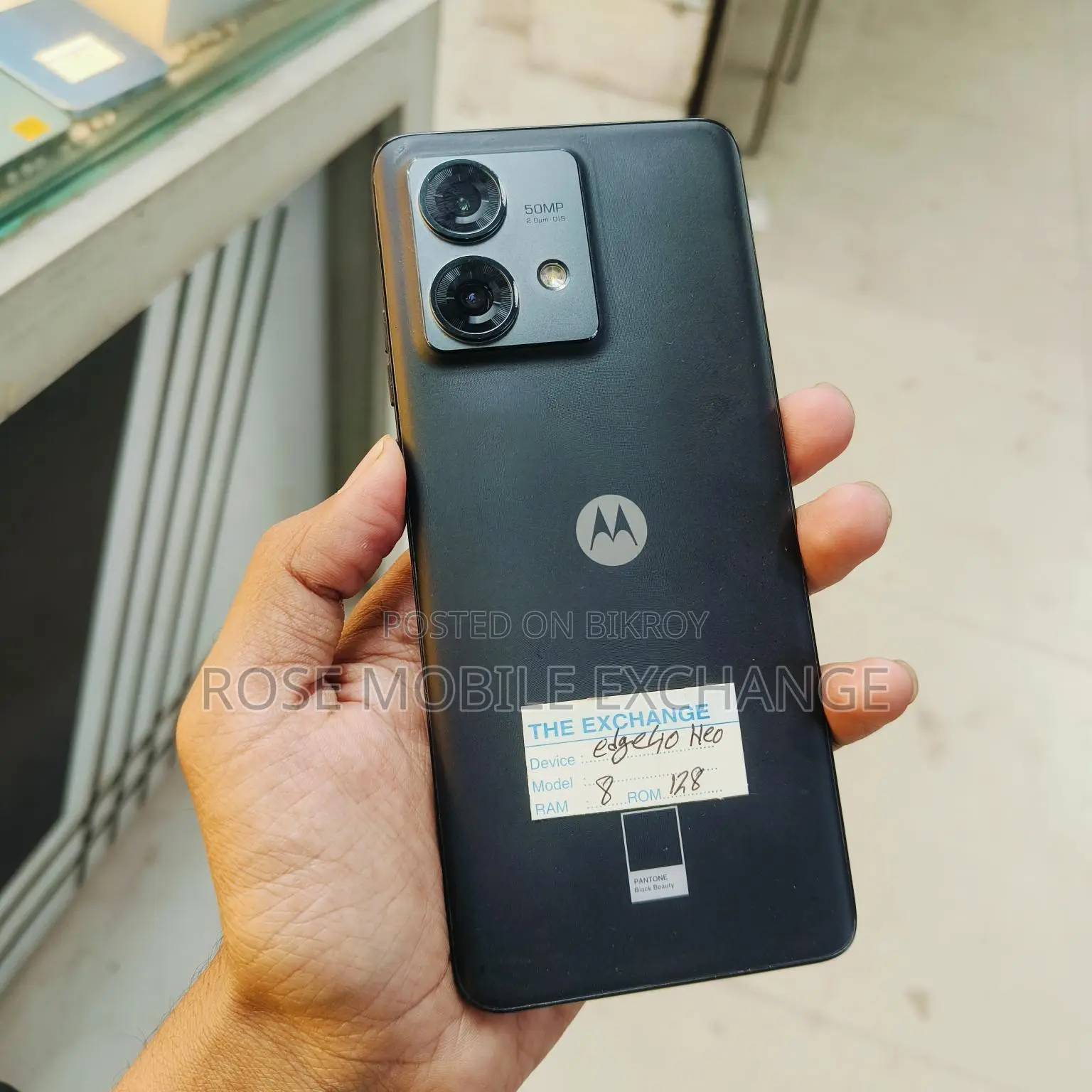 Motorola 8/128gb (Used)