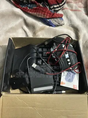 4-in-1 Mobile Gaming Combo Pack (Like New)
