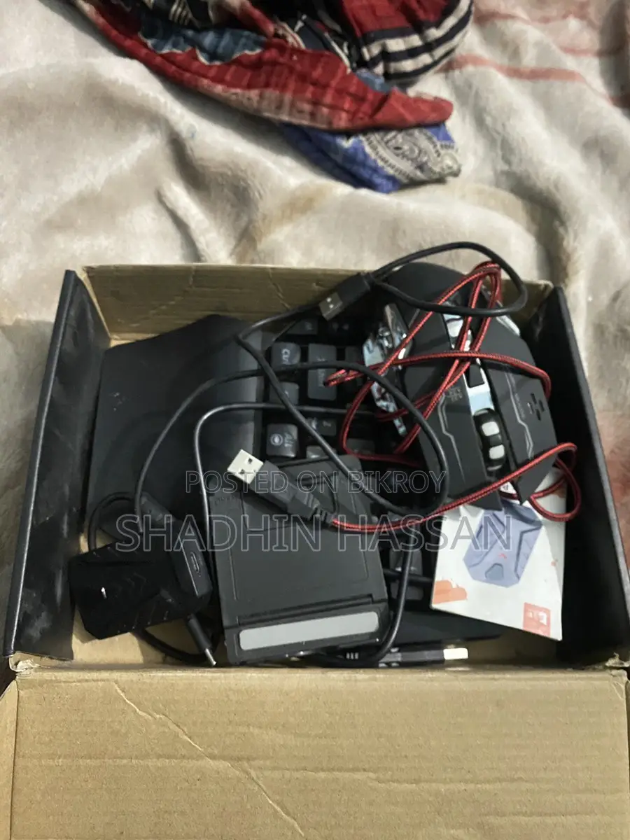 4-in-1 Mobile Gaming Combo Pack (Like New)