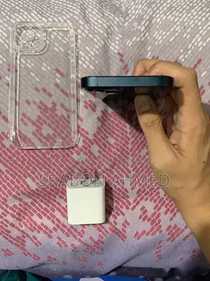 Apple iPhone 13 (Used)
