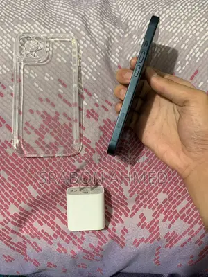 Apple iPhone 13 (Used)