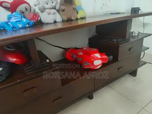 টিভি স্ট্যান্ড