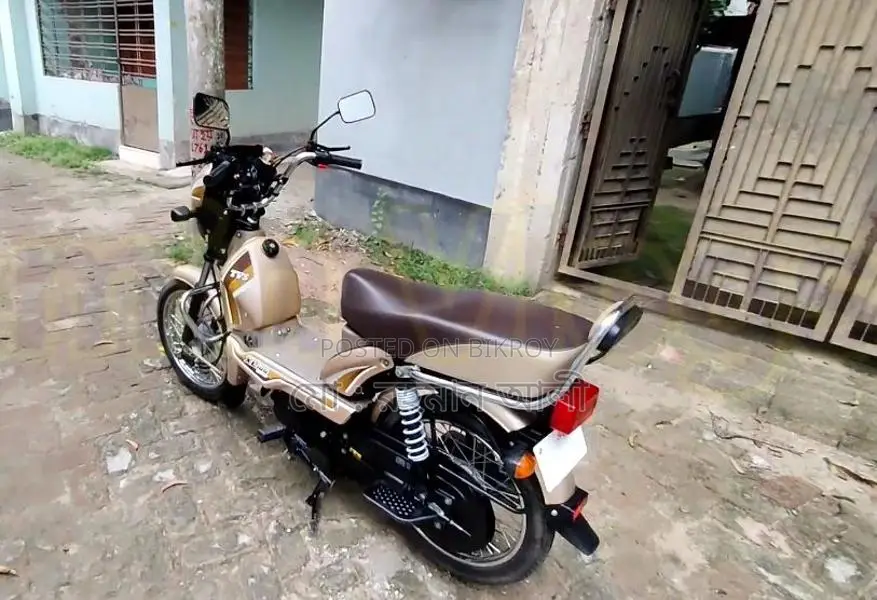 TVS XL 100 ` 2025
