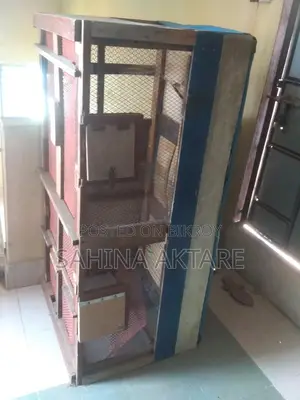 একটি দুই কবুতুরেরে কুপের কাচা বিক্রি করা হবে
