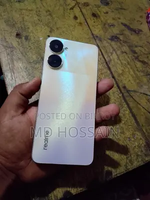 Realme V30 . (Used)