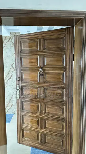 4 Bed / 2 Parking Apartment For Rent