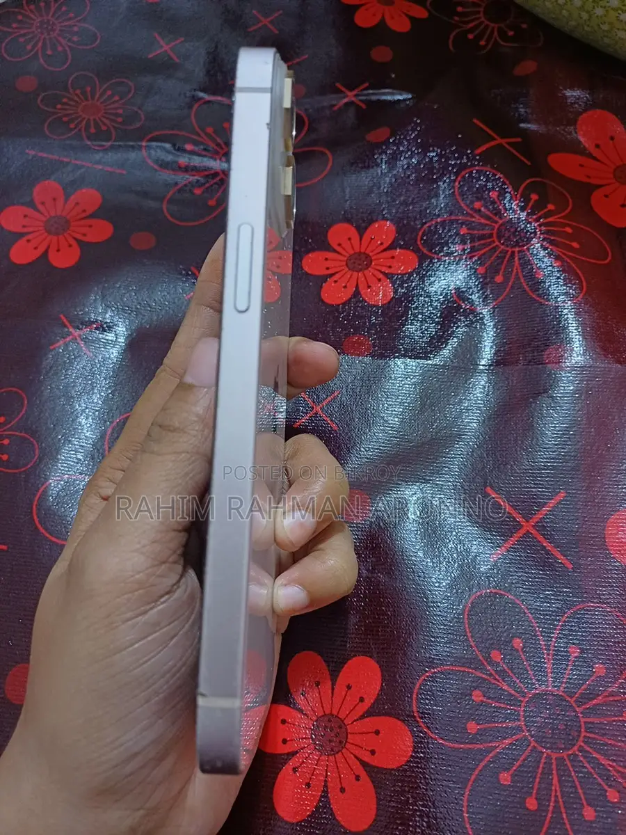 Apple iPhone 13 Storage:128gb BH:81% (Used)