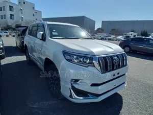 Toyota Prado TXL Pearl 5 Point 2022