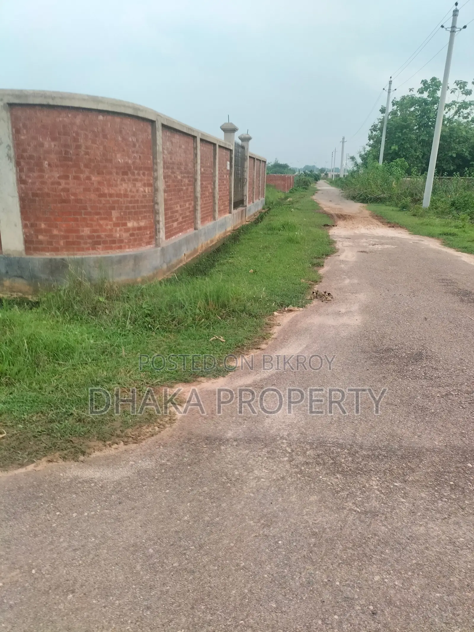 Nearby 300ft 10 Katha East At Sector- 1