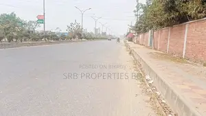 27 Katha Prime Land on Madani Avenue 100ft Main Road | Ceramic Boundary