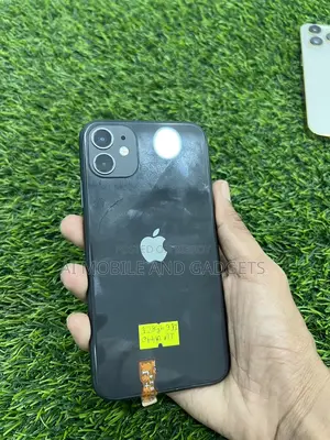 Apple iPhone 11 128GB (Used)