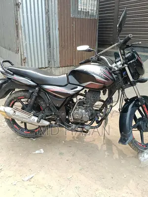 Bajaj Discover 100 . 2016