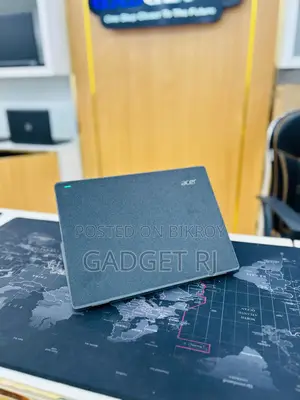 Acer TravelMate B3