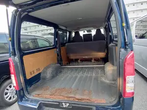 Toyota Hiace Ambulance GL 2020