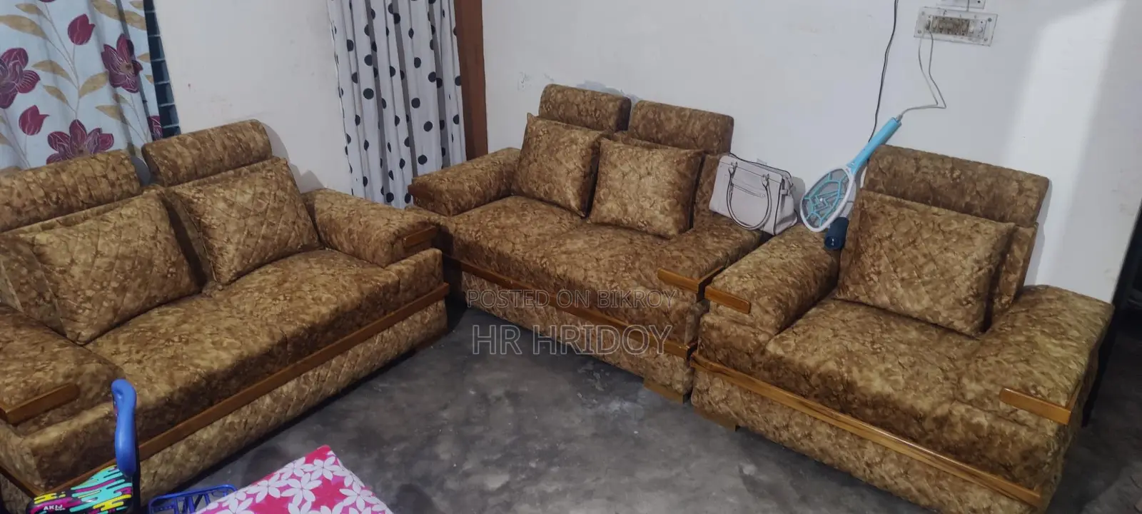 Brand New Sofa Set for Sale Due to Small Room