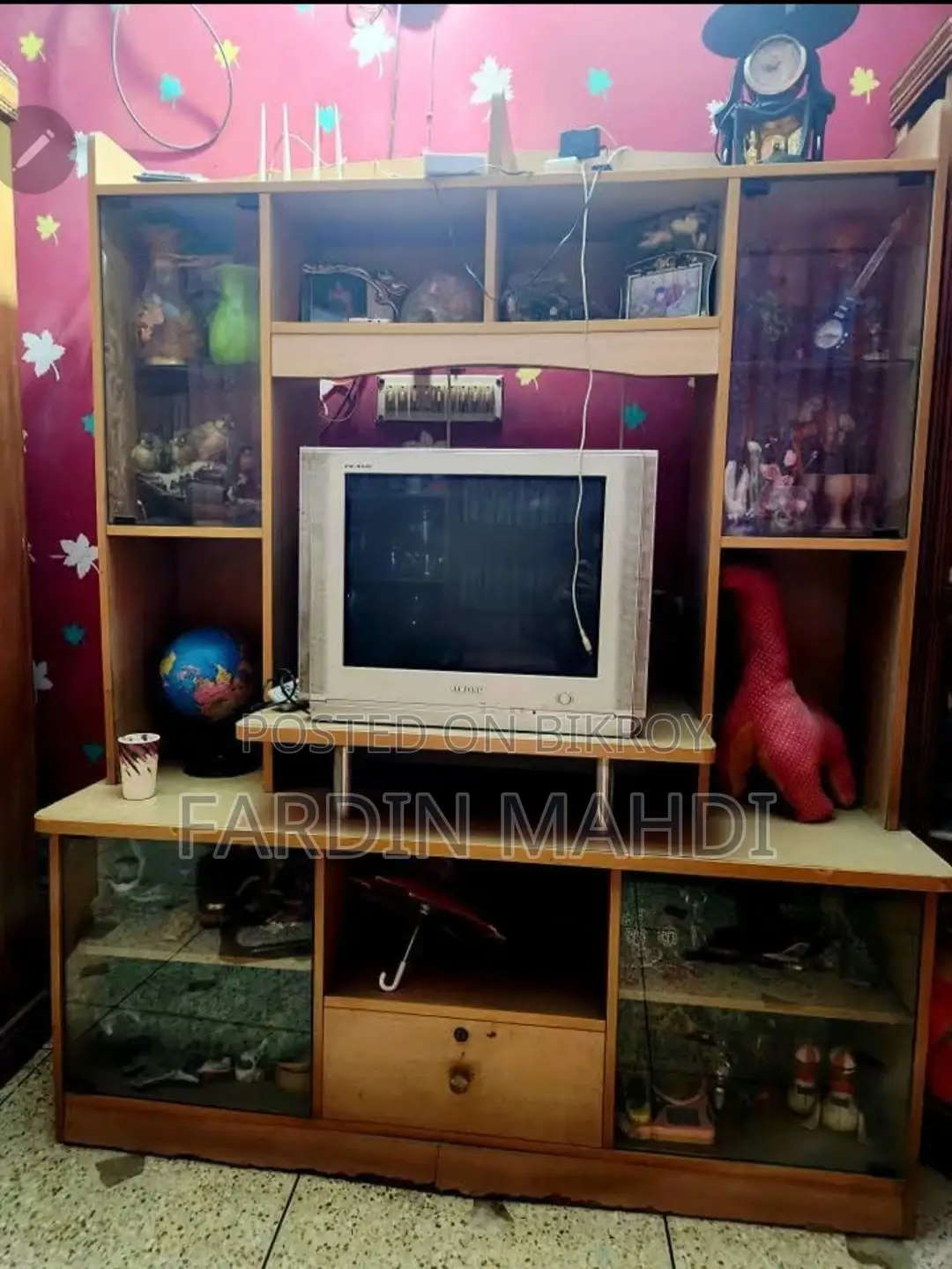 Shopies and Tv Stand Combo