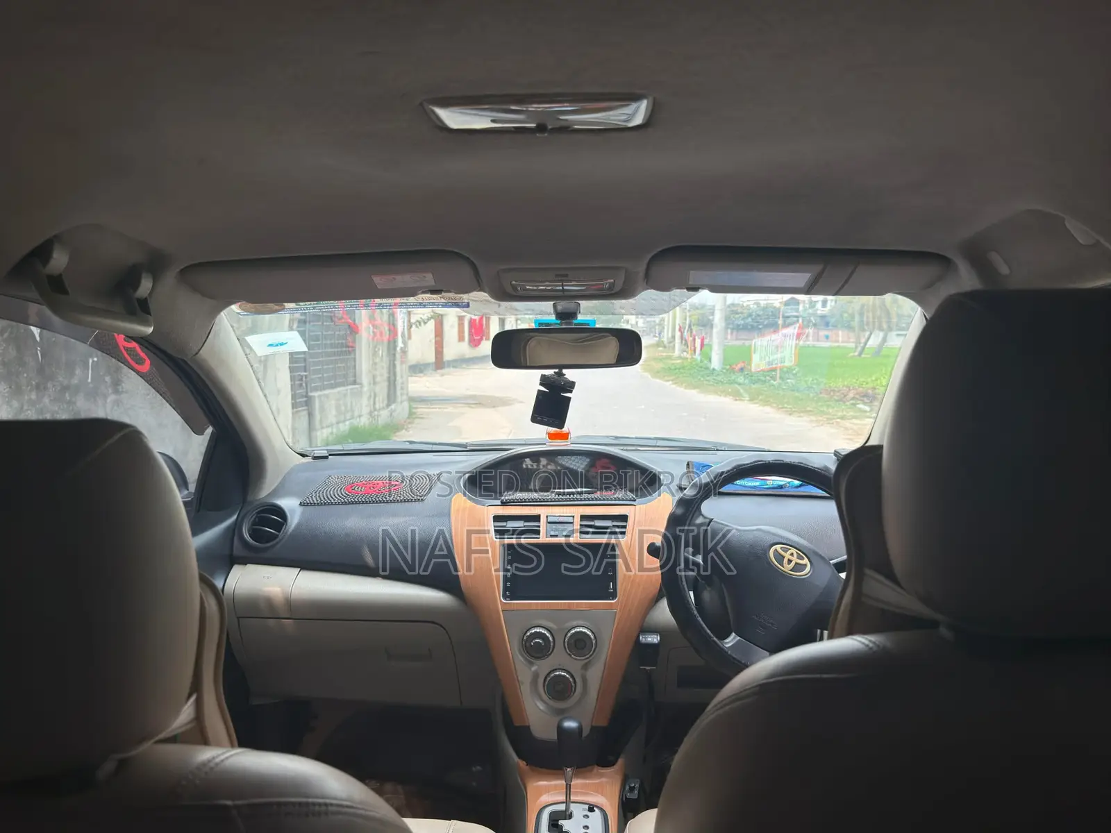 Toyota Yaris . 2006