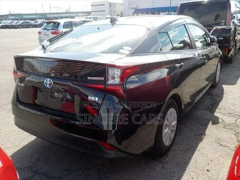 Toyota Prius S PKG HYB 2020