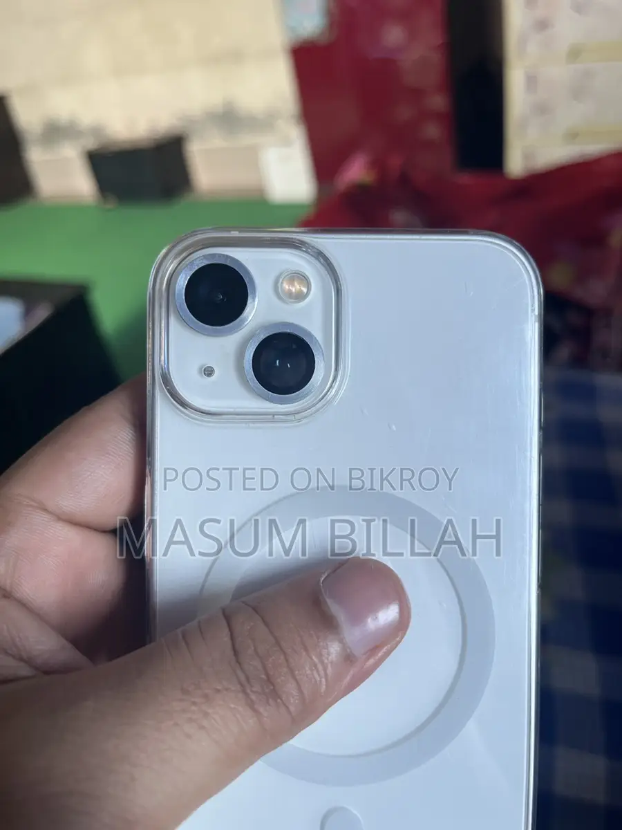 Apple iPhone 13 (Used)