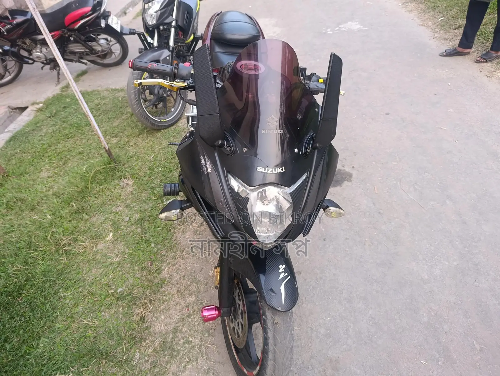 Suzuki Gixxer SF . 2016