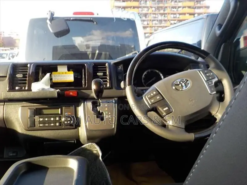 Toyota Hiace Super GL Dark Prime2 2026