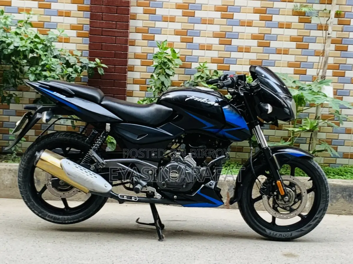 Bajaj Pulsar 150 Double ABS 2022