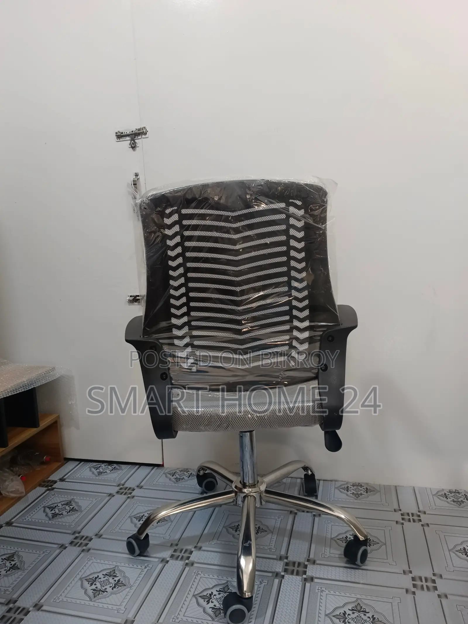 Mesh Office Chair – Modern Design, Maximum Comfort, and Durable Quality