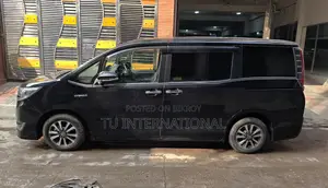 Toyota Esquire PUSH-GI PREMIUM 2020
