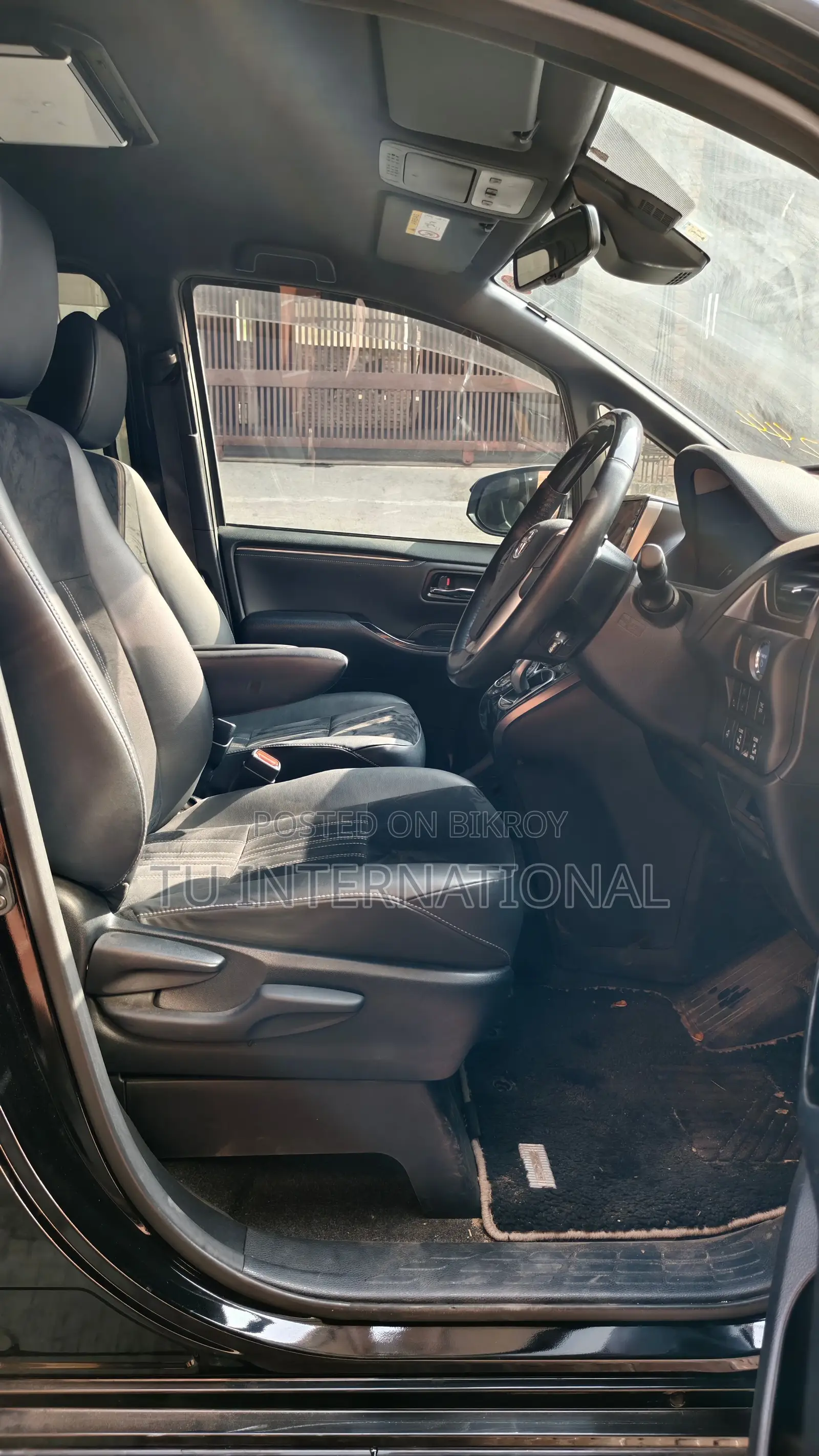 Toyota Esquire PUSH-GI PREMIUM 2020