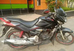 Hero CBZ Xtrem . 2012