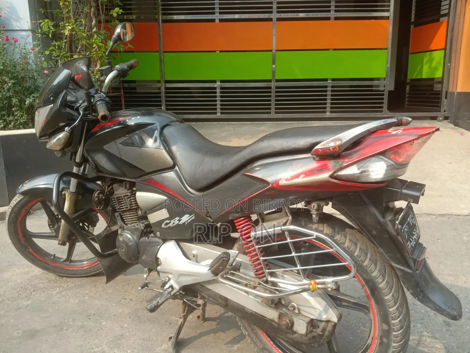 Hero CBZ Xtrem . 2012