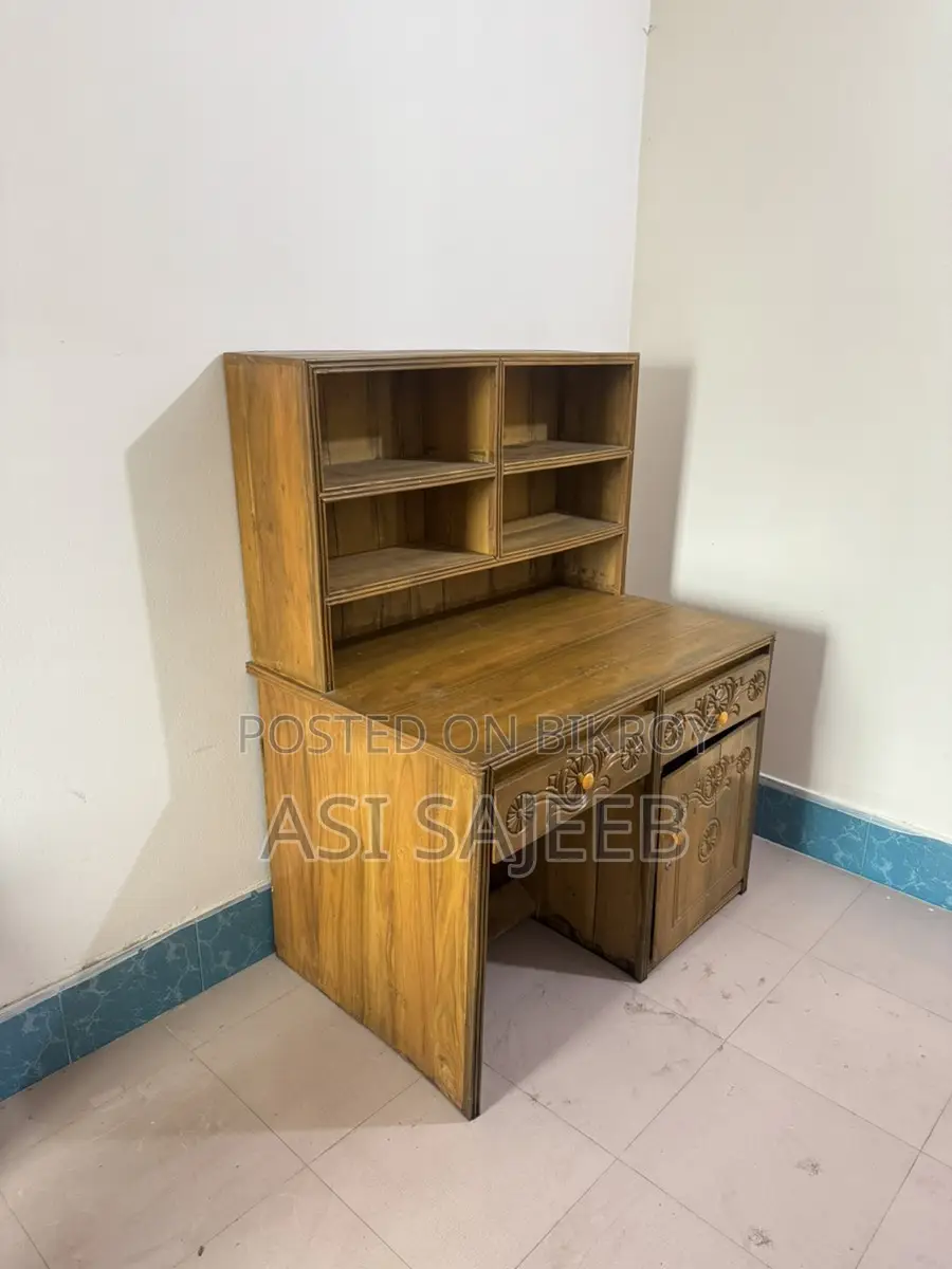 Bookshelf cum Reading Table
