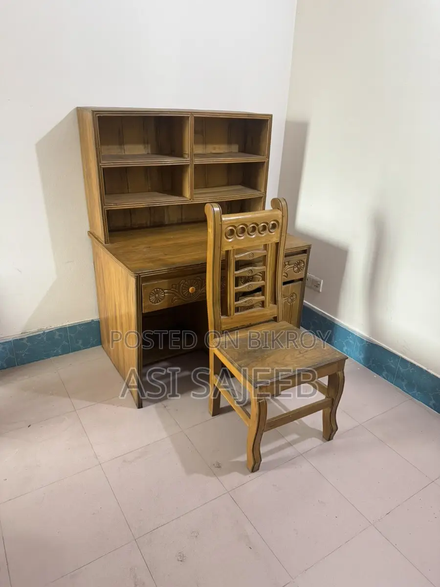 Bookshelf cum Reading Table