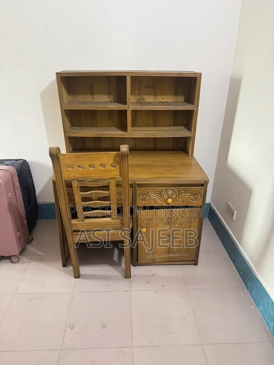 Bookshelf cum Reading Table