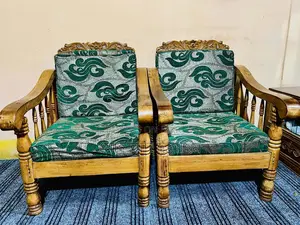সেগুন কাঠের সোফা ২ পিস – মজবুত কাঠ, ভালো কন্ডিশন