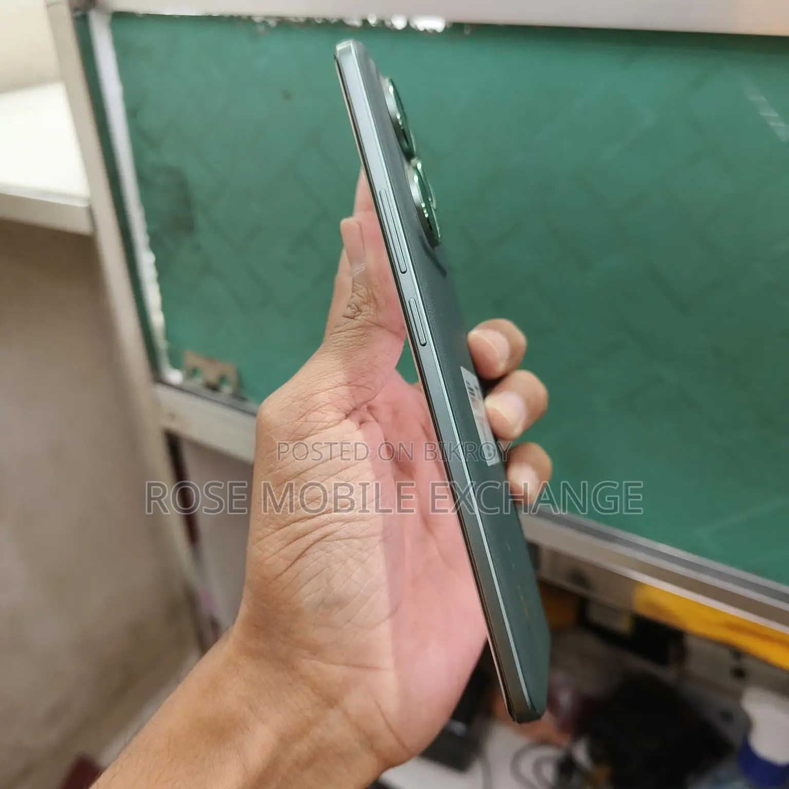 Realme 15 Pro 8/128 (Used)
