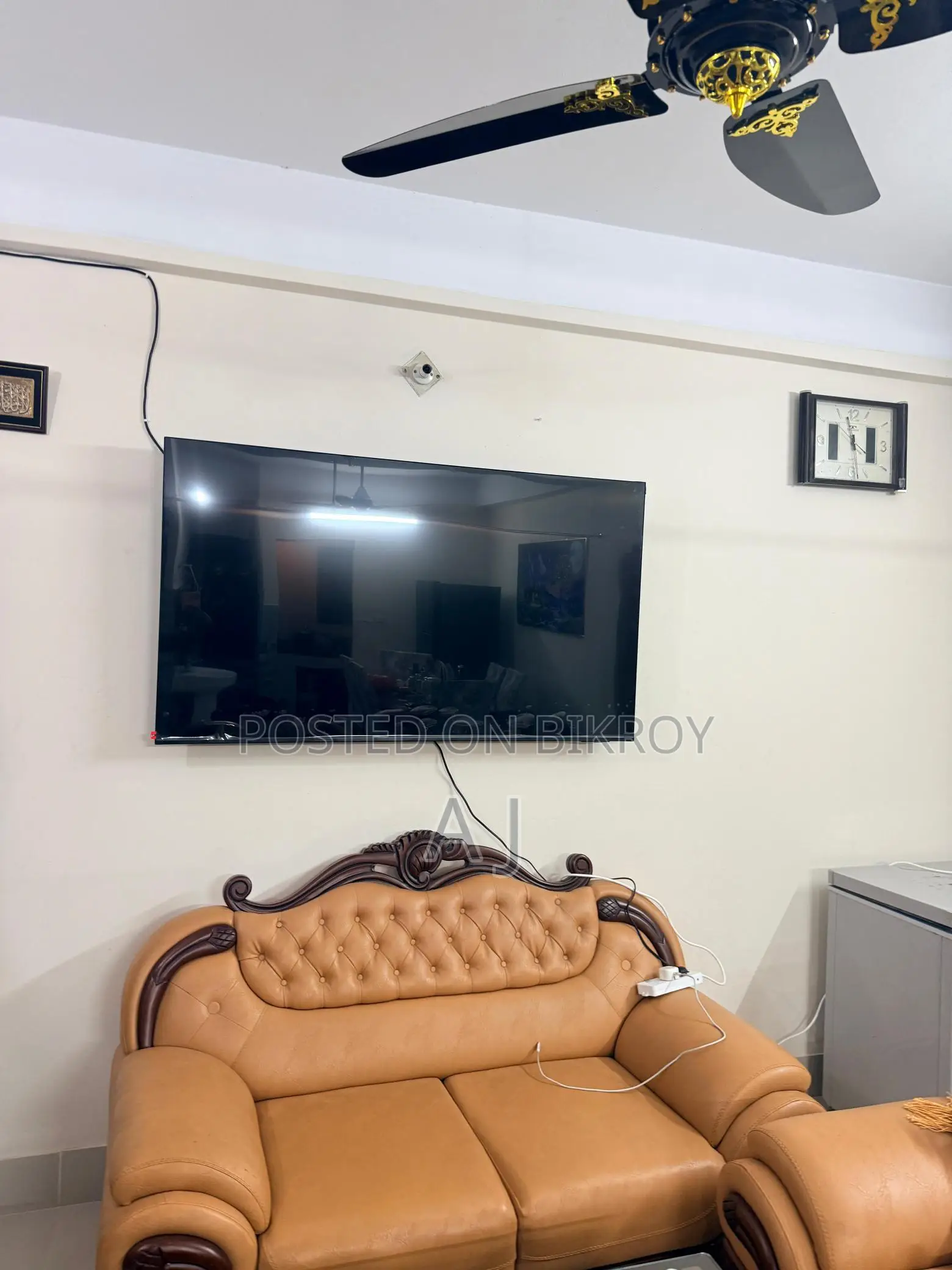 Urgent sale: New Samsung 65" TV