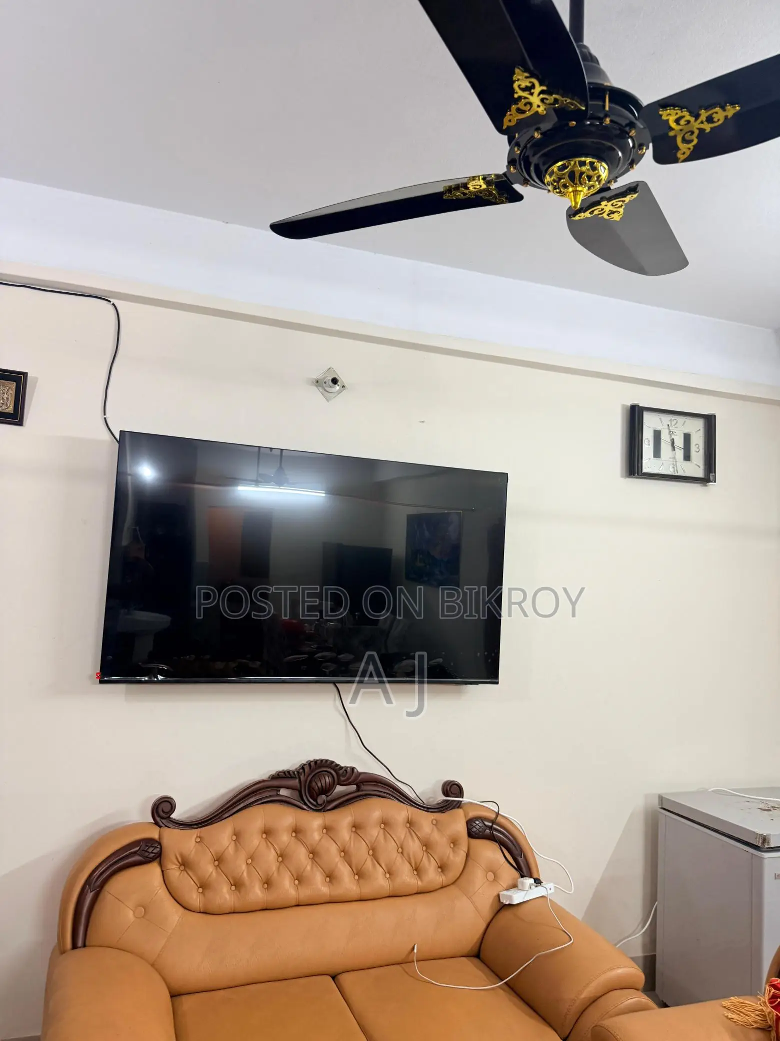 Urgent sale: New Samsung 65" TV