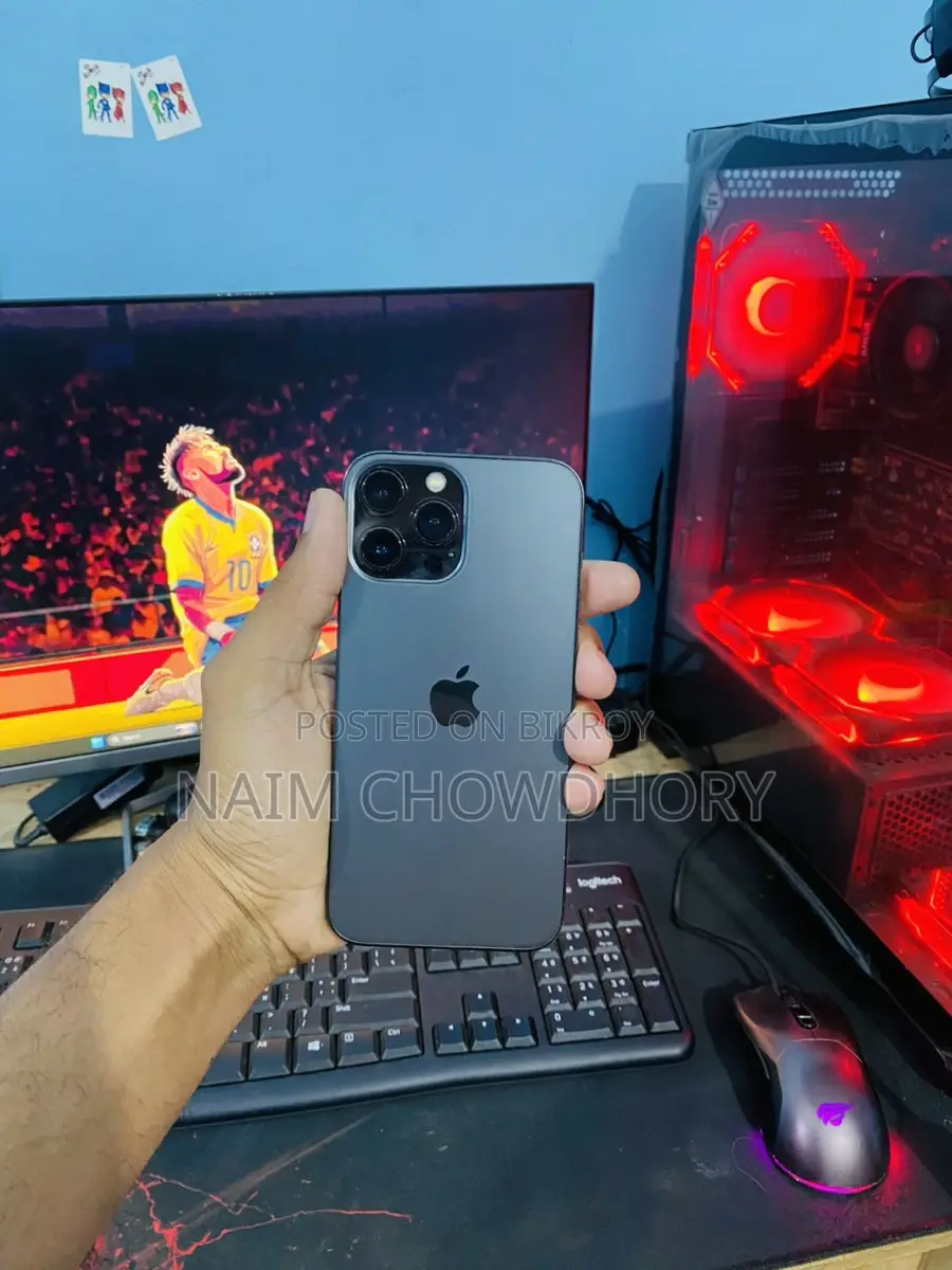 Apple iPhone 13 Pro Max . (Used)