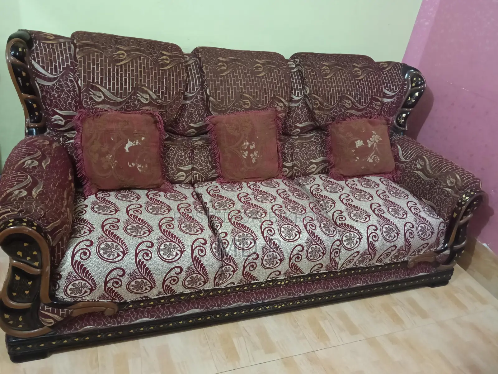 Sofa set sell