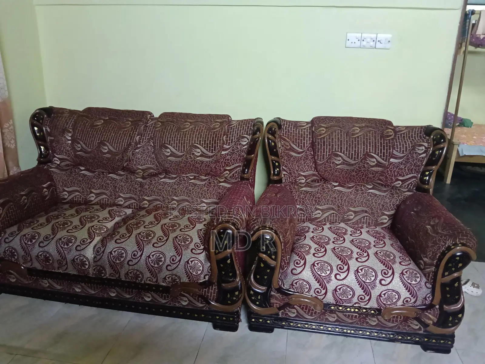 Sofa set sell